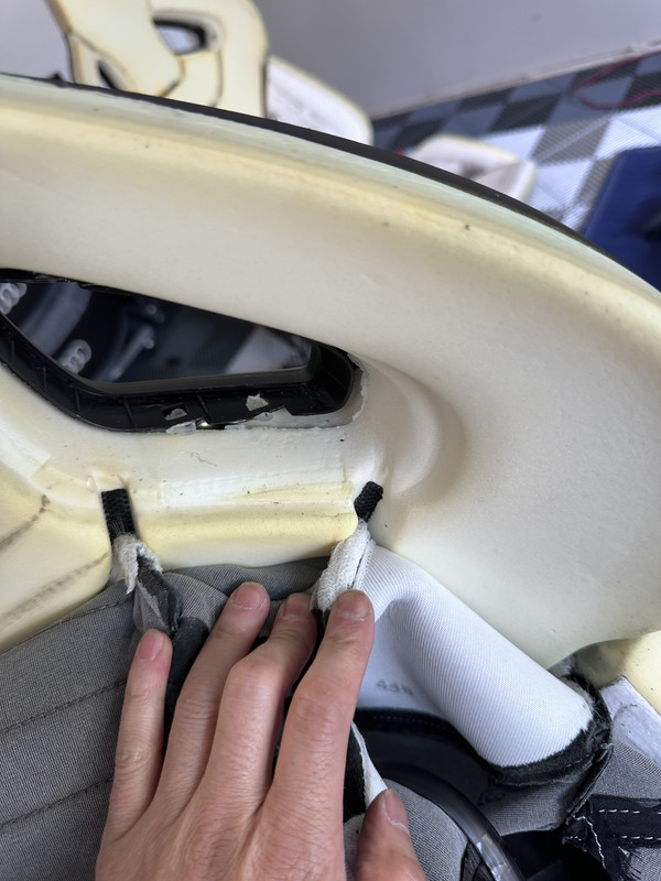 Wingback_assembly_37