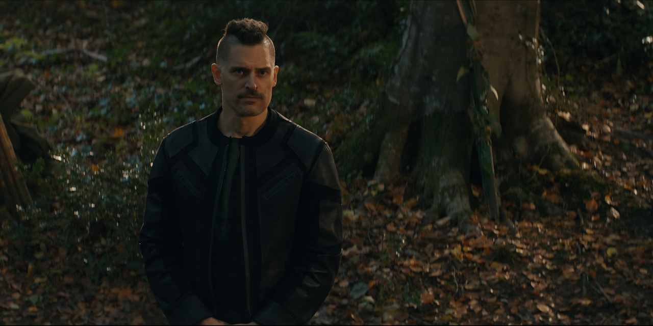 Moonhaven.S01E06.The.Seeker.1080p.10bit.AMZN.WEB-DL.DDP5.1.HEVC-Vyndros.mkv_snapshot_11.31_[2022.09.