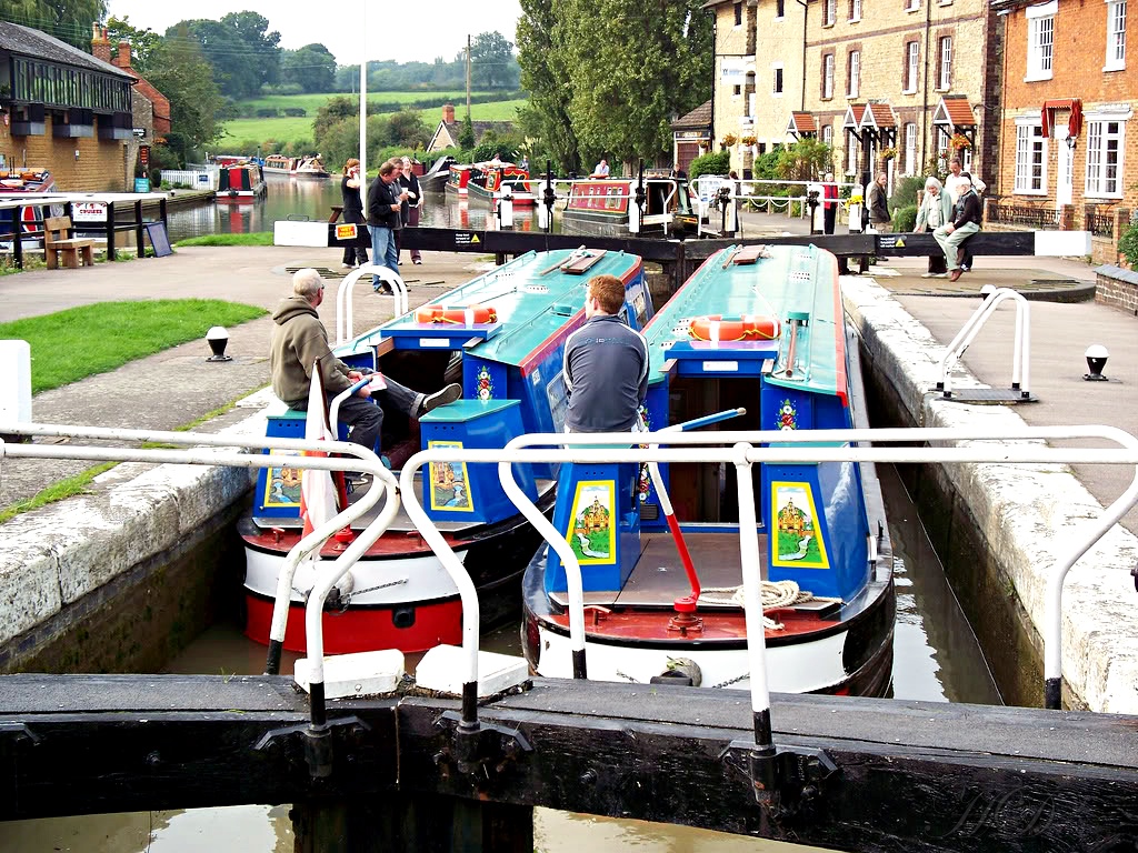 boats-Lock-at-Stoke-Bruerne-Museum-HD.jpg