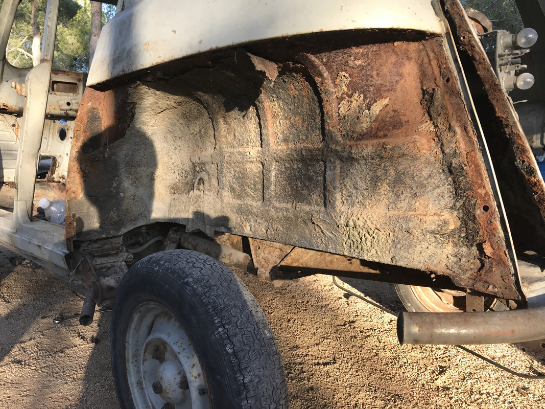 D1057F95-1546-420E-8A9C-CE17ABB51070