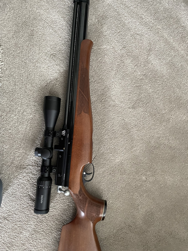 B44843F6-53EF-4FCC-9742-E7434D4BF004