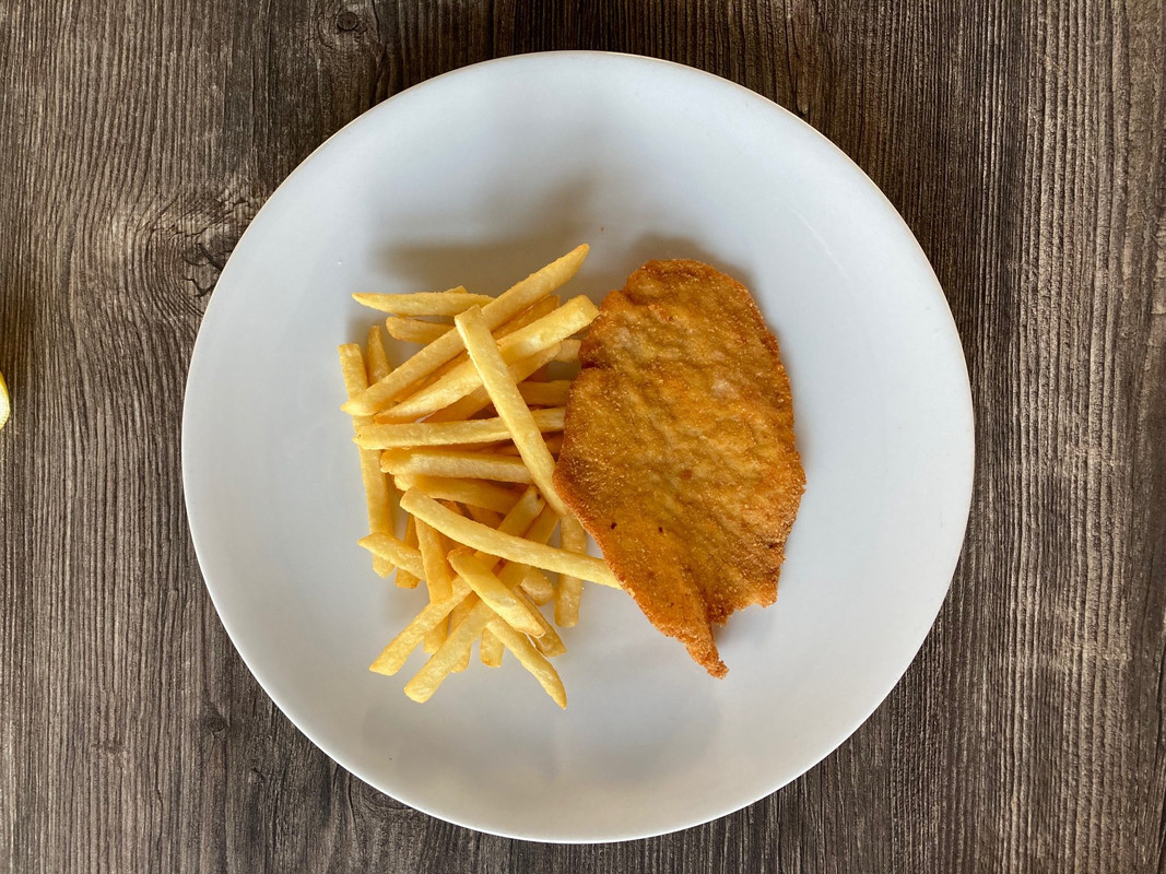 Cotoletta con patatine fritte