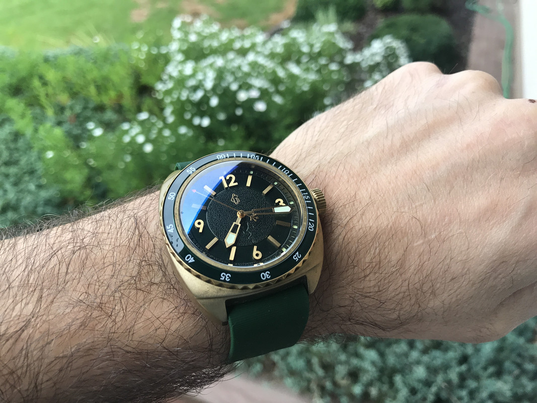 375BB049-771F-40E1-AA5D-C28E4D35FB13