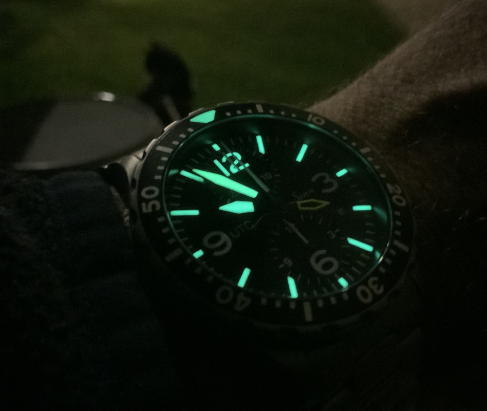 DA66BAC3-EF12-4EB0-8DB0-755CD2D01005