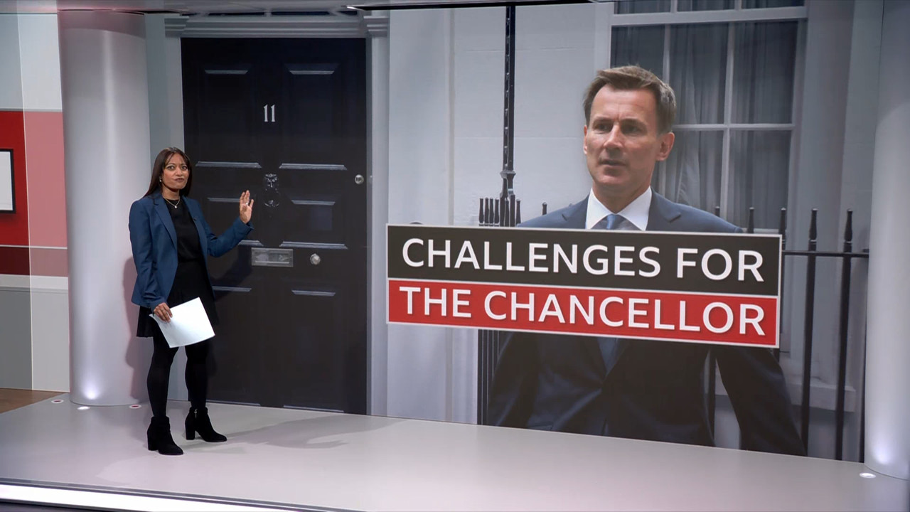 BBC News and Weather_20221016_22002225.ts_snapshot_05.46.191