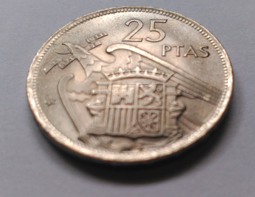 25 pesetas 1957 (*58). Estado Español IMG-20181129-160847