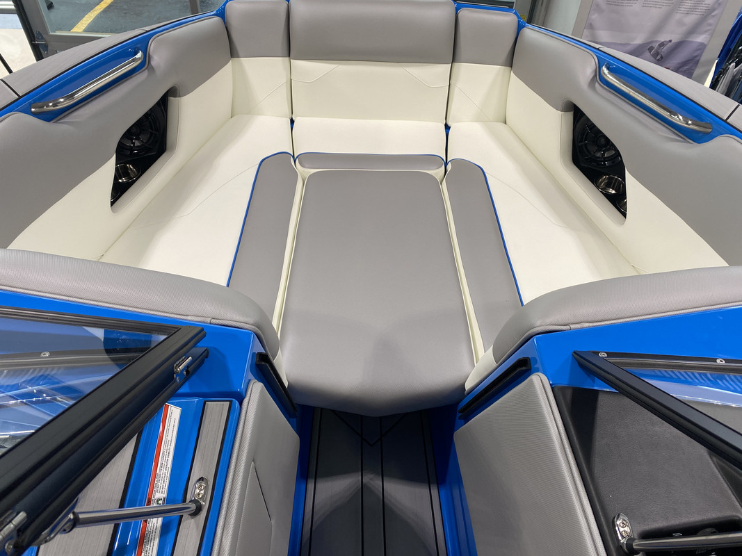 76540845-F0E8-421F-9B94-FD2882A37B50