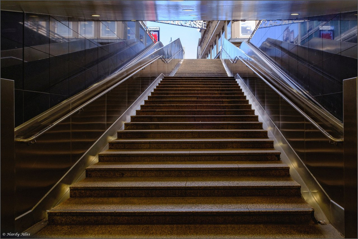 XT4G9578 2023 Köln  LR ERWZ FB