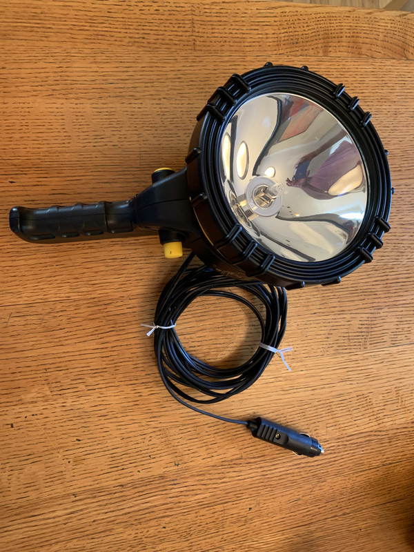 05E03D5F-694E-4B6F-A619-041B5E9C7681_1_201_a