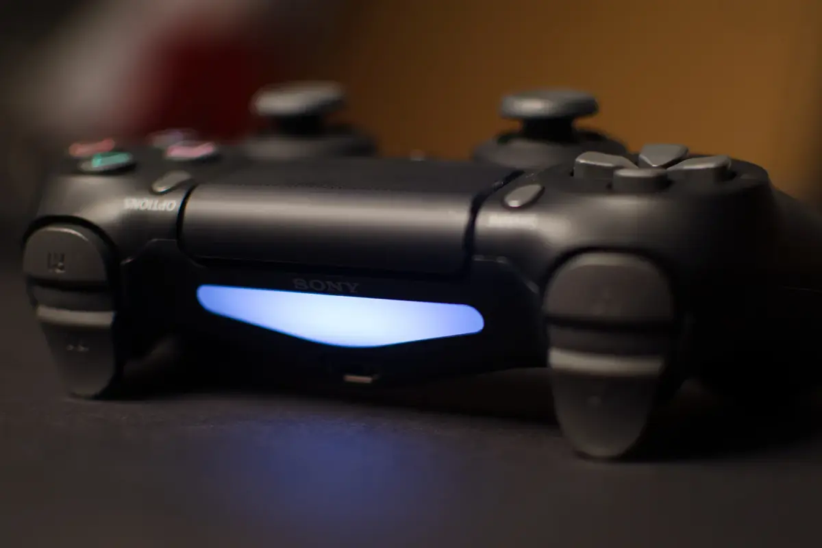 How long does it take to charge a PS4 controller from dead
