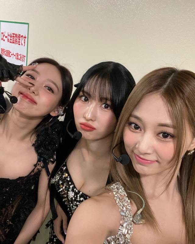 saa3c7d64d00601c8f22edbcfb39433891 (1)