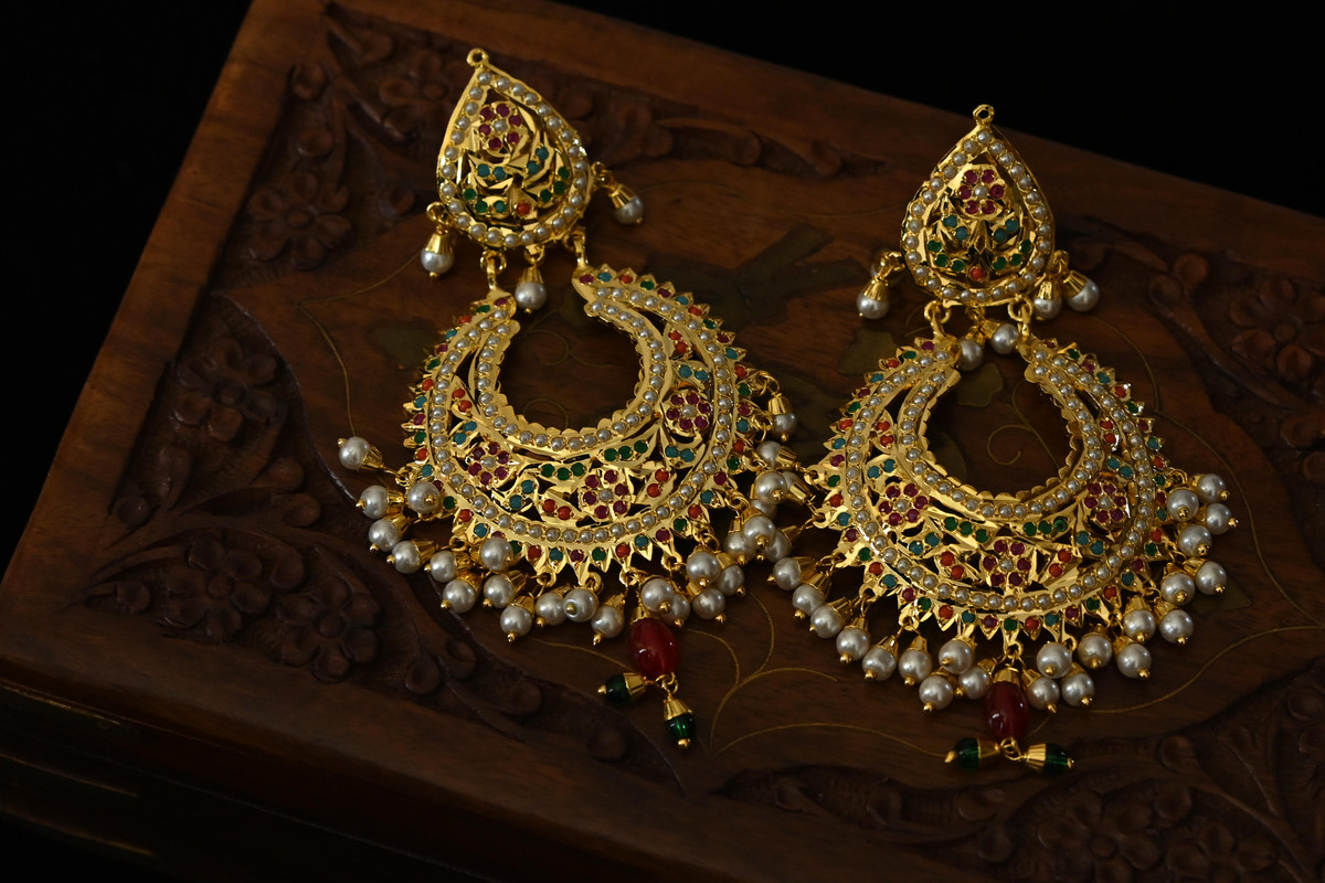 KALEIDO CHARM alternate view