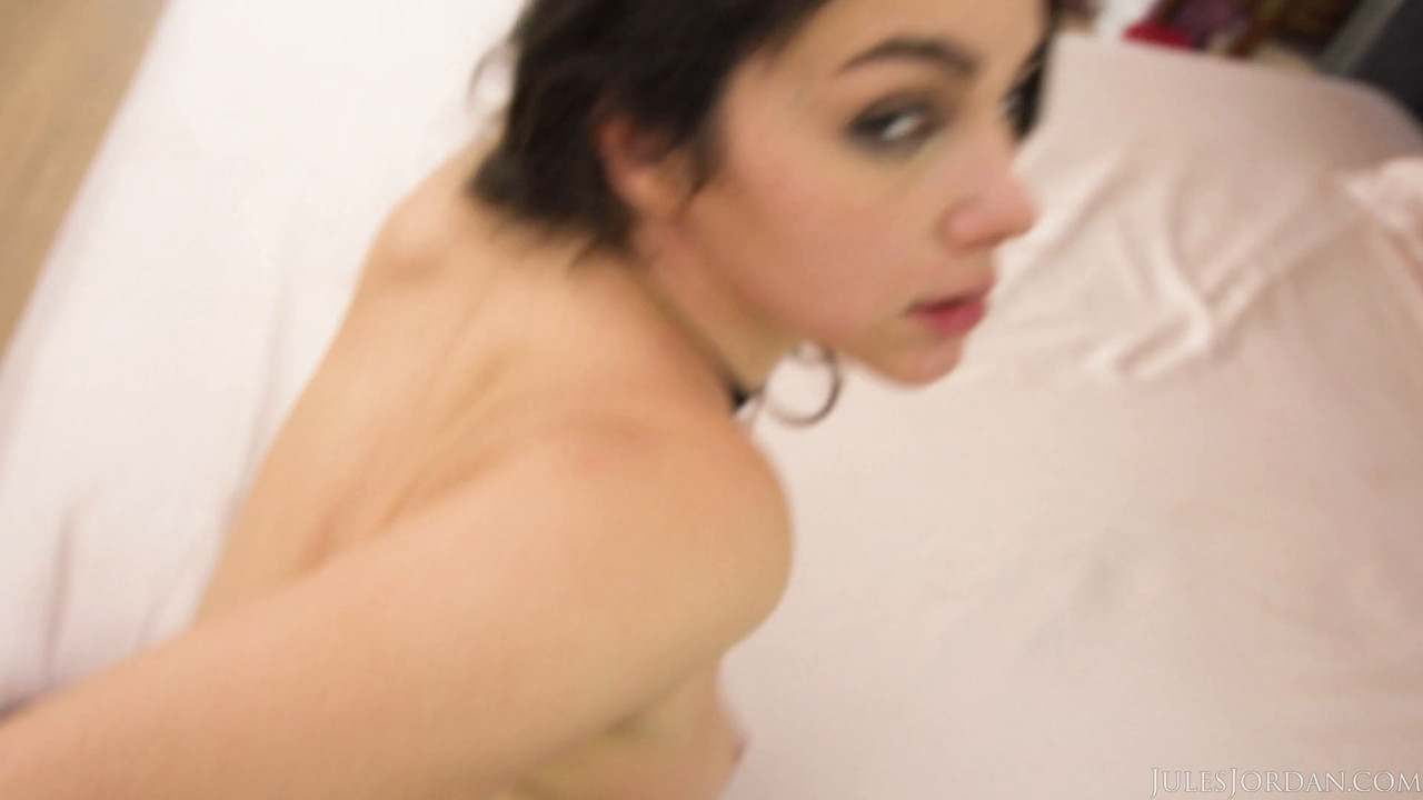 Valentina Nappi - Valentina Nappi POV, All Naturly Italian Beauty Has Her Ass Probed - JULESJORDAN.m