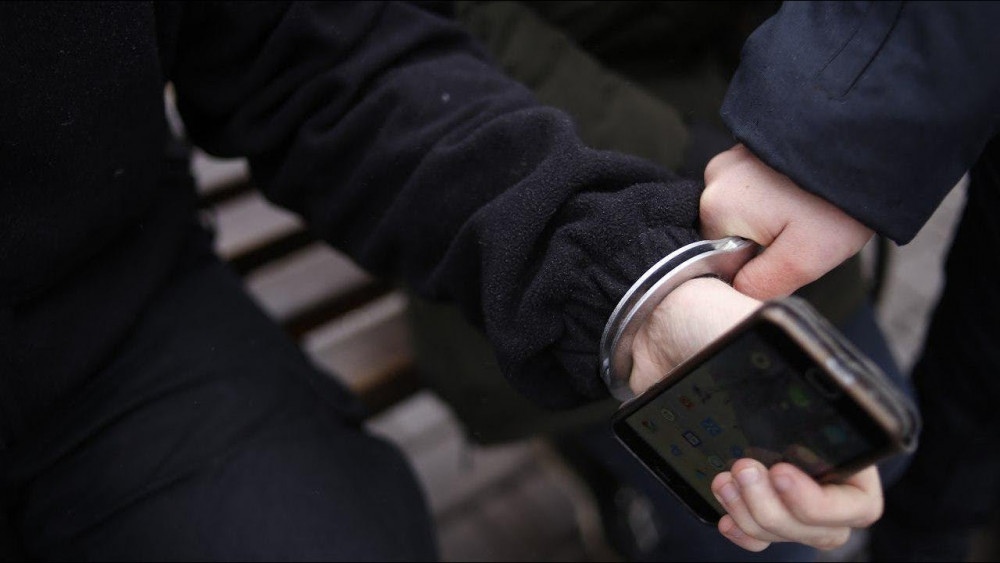 В Краснодоне задержан мужчина, подозреваемый в совершении грабежа