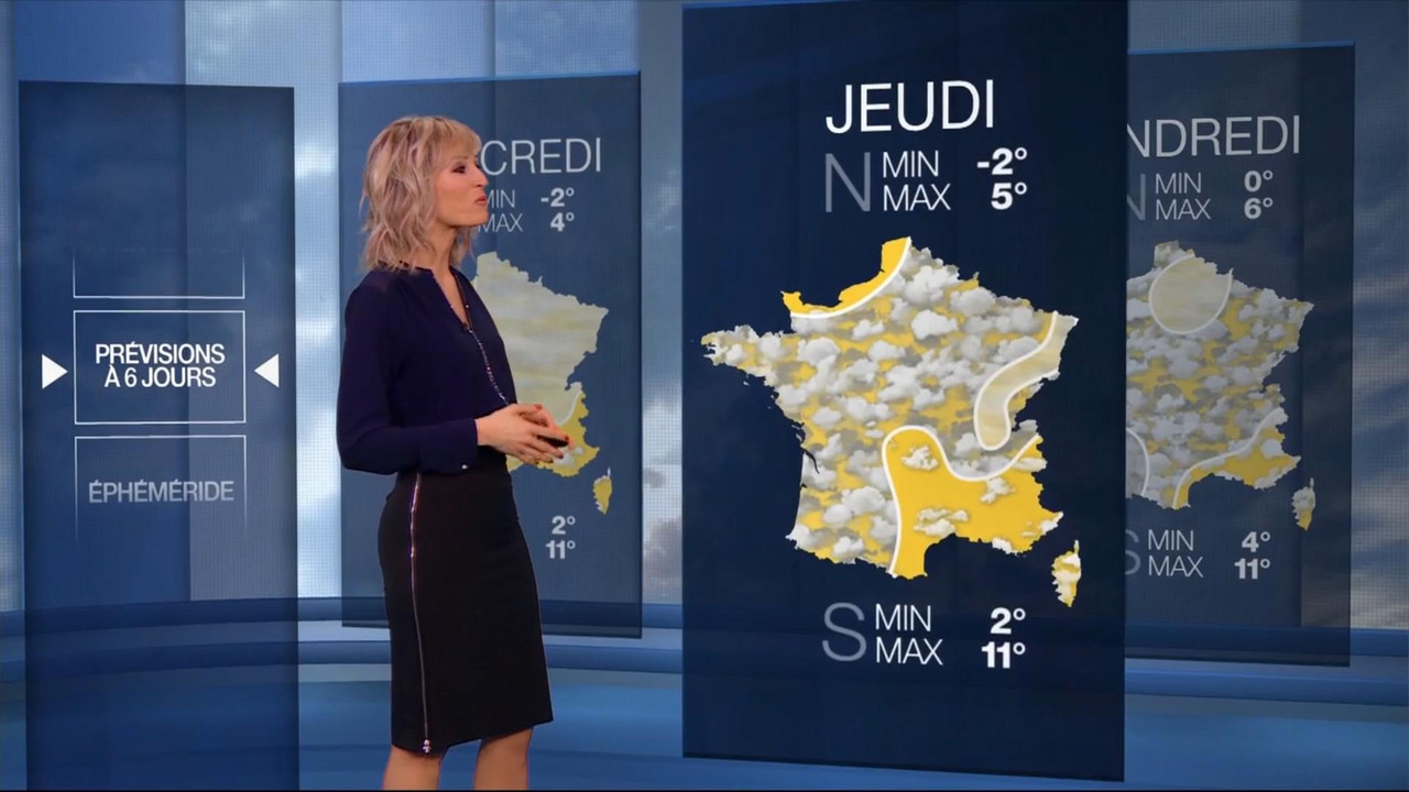 Stéphanie Duval 241218.mp4_snapshot_01.53_[2018.12.24_23.27.41]