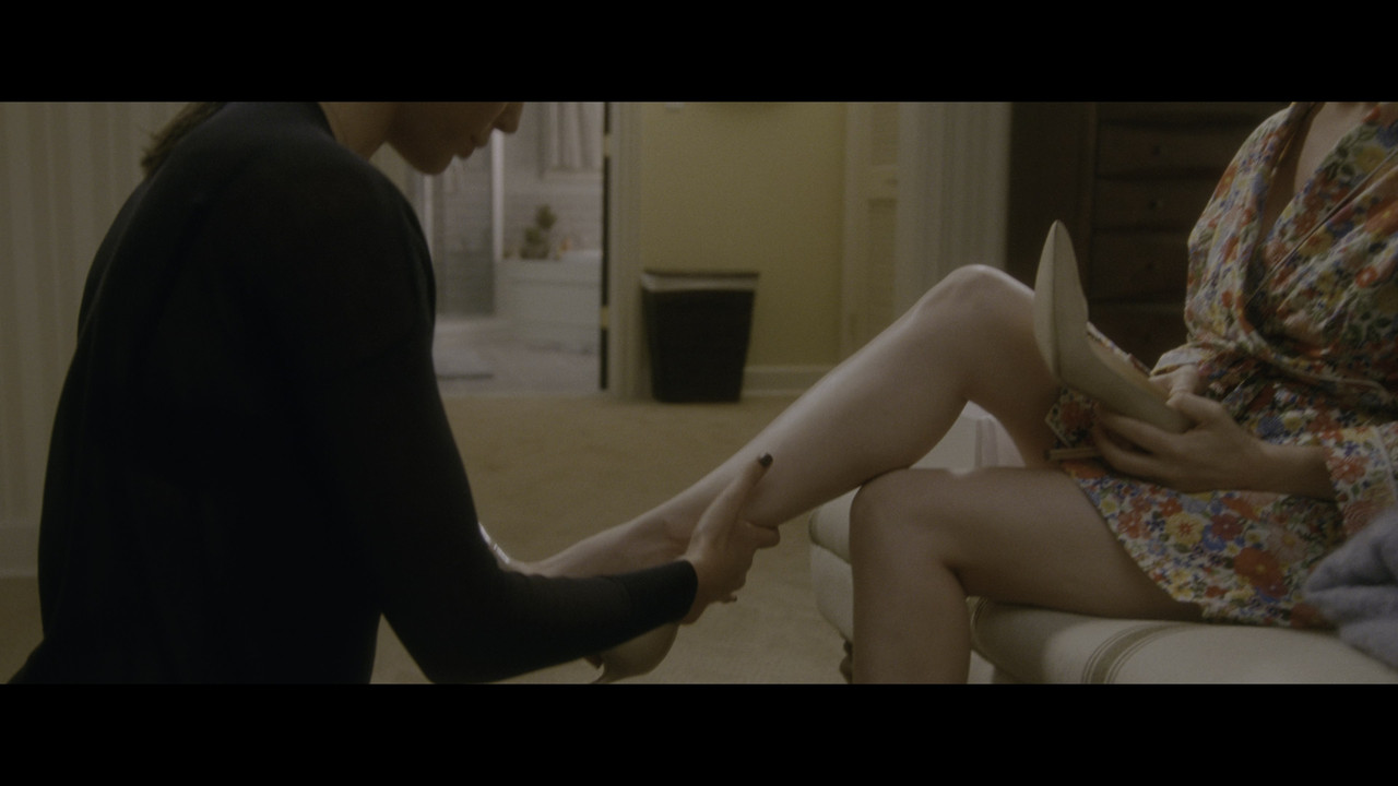 isla-fisher-keeping-up-with-the-joneses-4k-caps-20