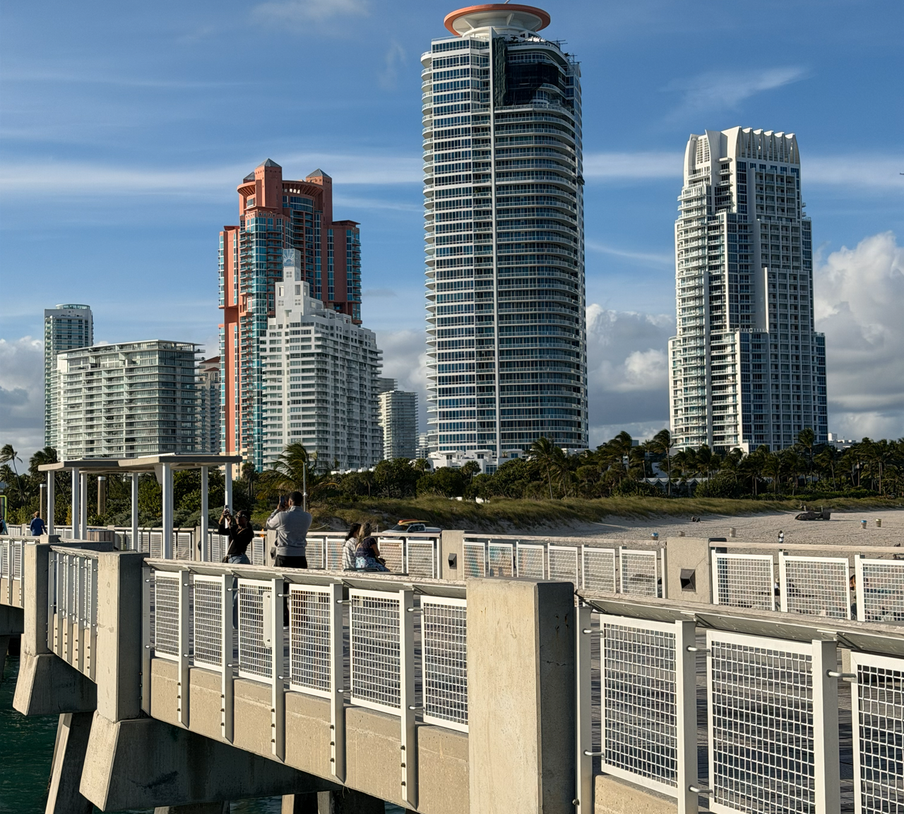[Image: Miami-South-Point-Park0g.png]