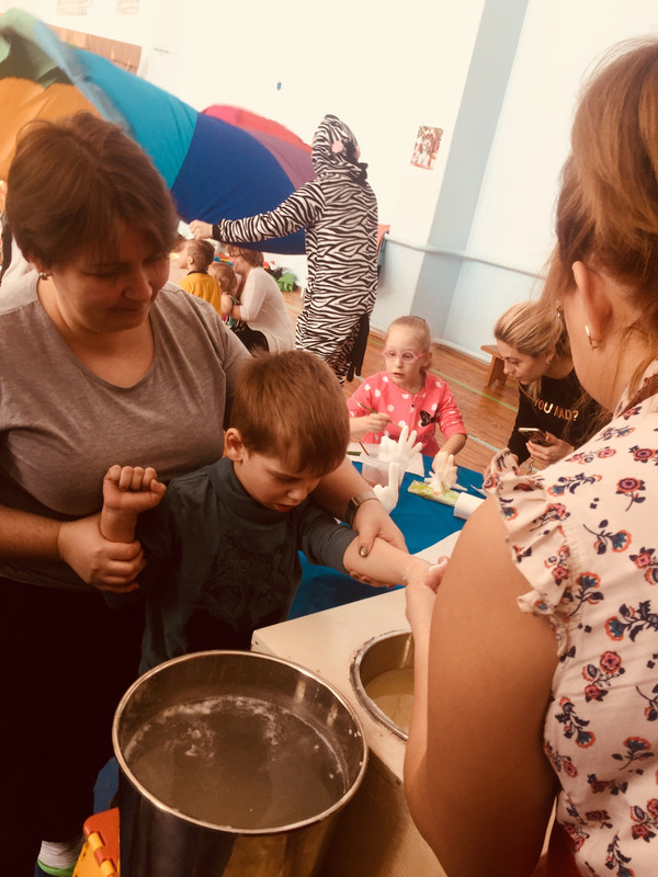 2669A8D4-31D4-40A7-8958-0B62A63348E2