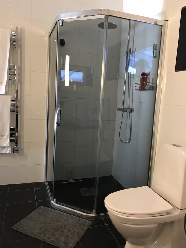 72E43D78-DD02-4D6B-87C9-9BCB38D680DC