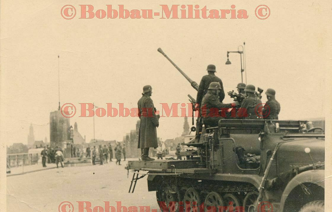 Frankreich Dünkirchen leichte Flak-Abt.77 SdKfz Halbkette 3,7cm 