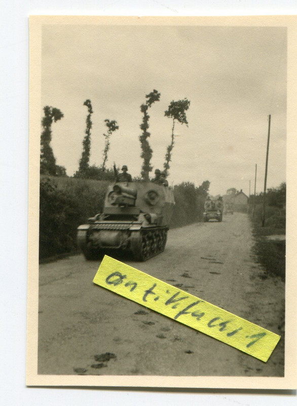 Panzer-SfL 15cm ( Sd.Kfz.135-1) mit Tarnanstrich