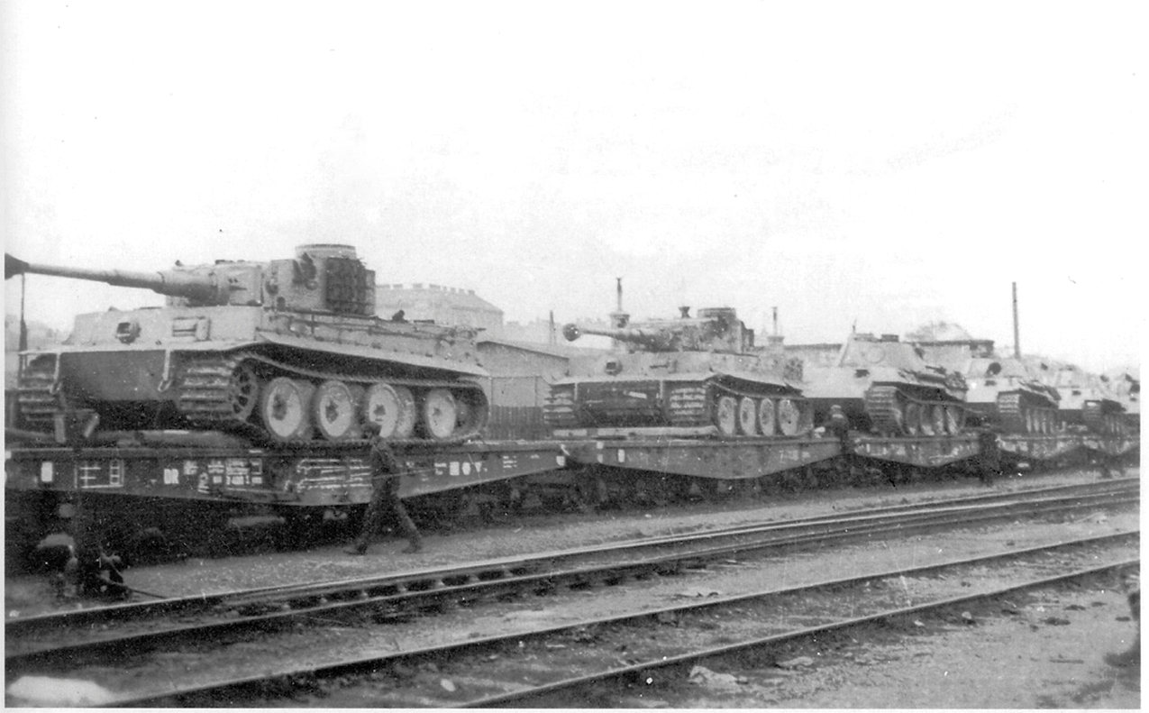 Waffen-Arsenal - Sp21 - Panzerkampfwagen Tiger in der Truppe (Highlight 19 Reprint)15