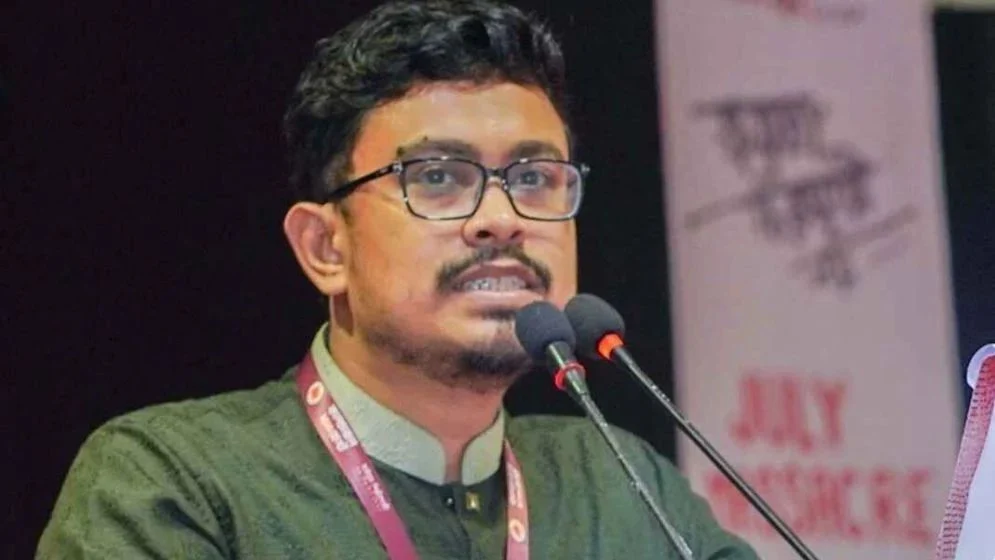 নির্লজ্জতার এক নতুন উদাহরণ দেখা গেল চুয়েটে: সাদিক কায়েম