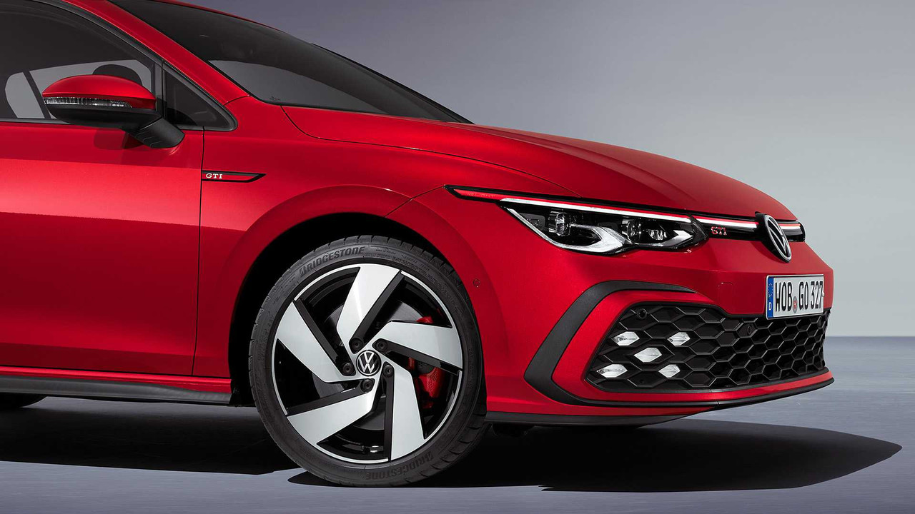 AA1FB27E-4C76-4526-BBA4-FC6FECA62941