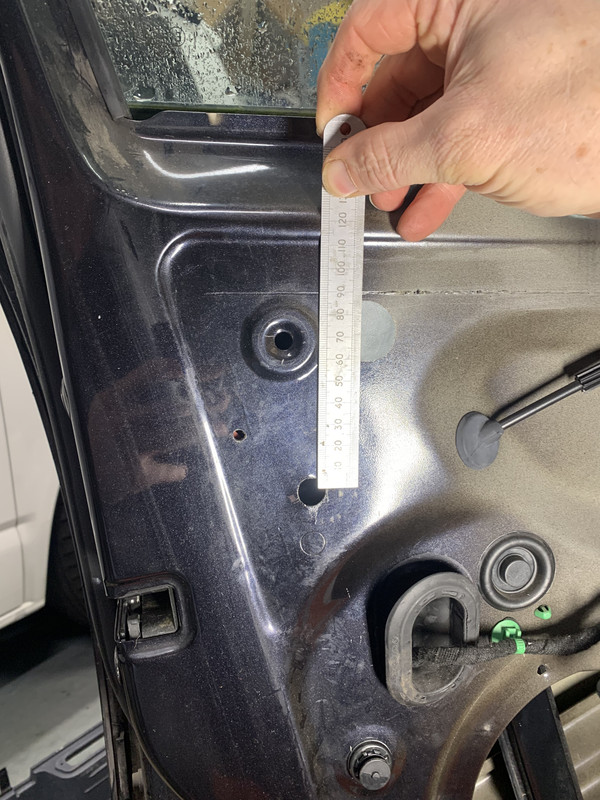 A5641D60-3F01-4FE0-AD3C-C9728B1B322F