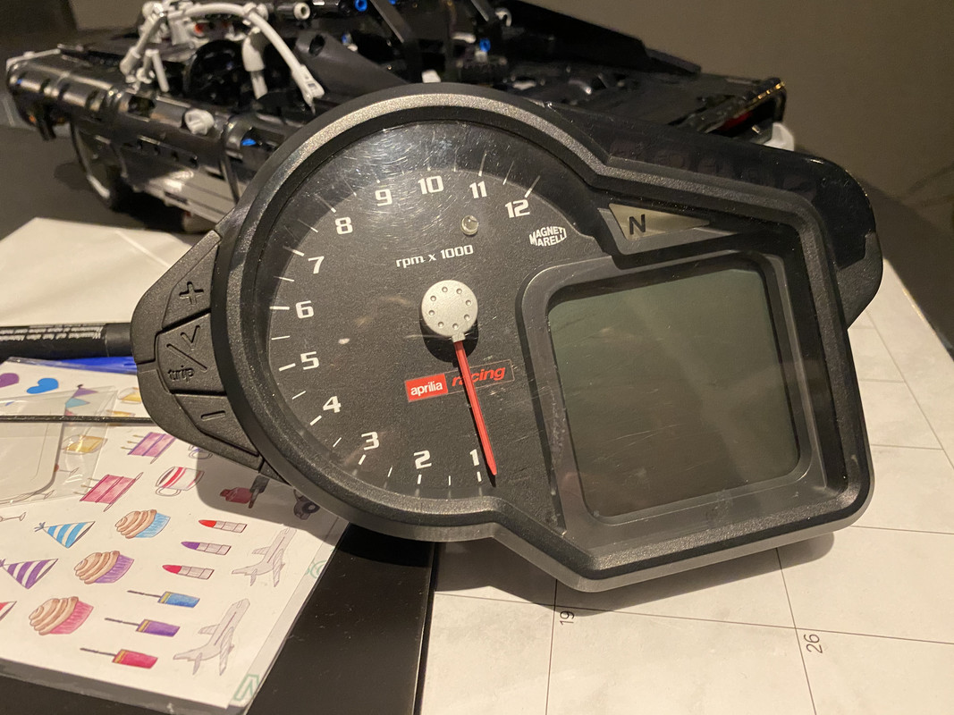 45594C0E-DFD6-406F-9CD2-50214718F1EE