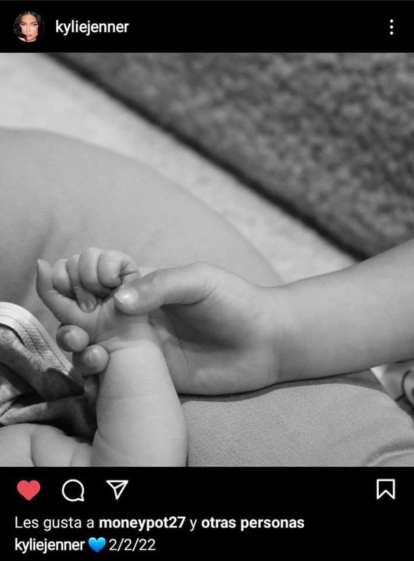 El nacimiento del segundo bebe de Kylie Jenner desata ola de memes en Internet