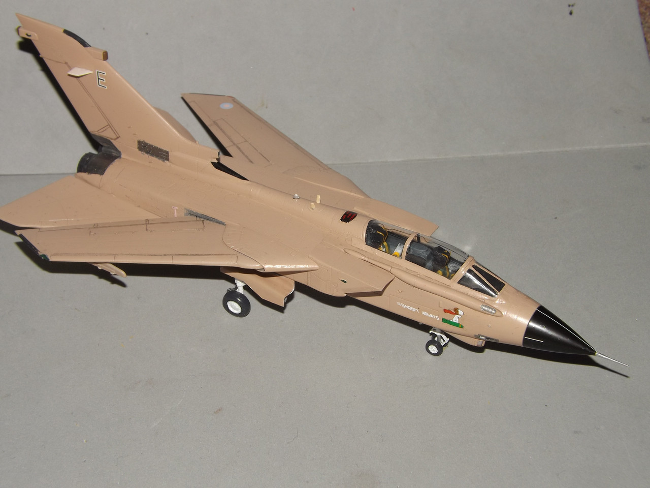 Revell_Tornado-GR1-Desert-FS