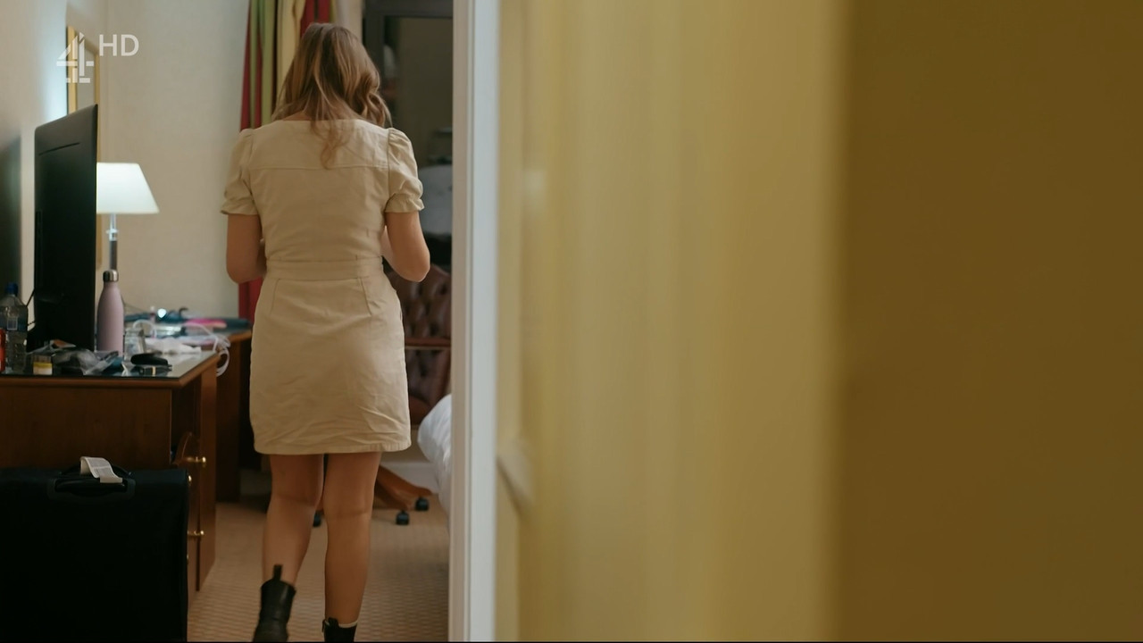 2022-12-12_23_00_Chan4_Undercover-Sexual-Harassment-The-Truth.mp4_snapshot_00.35.26.159