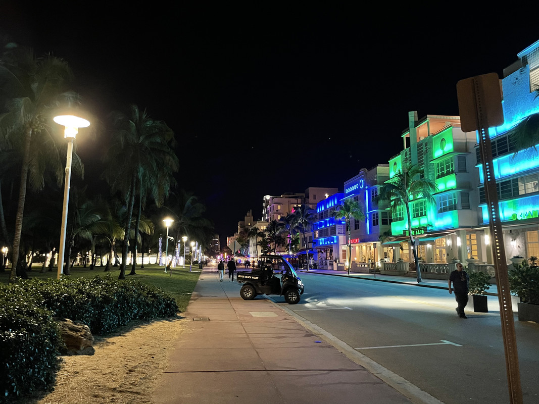 8CC84734-5ECB-4E7E-9664-6221DF989D1A