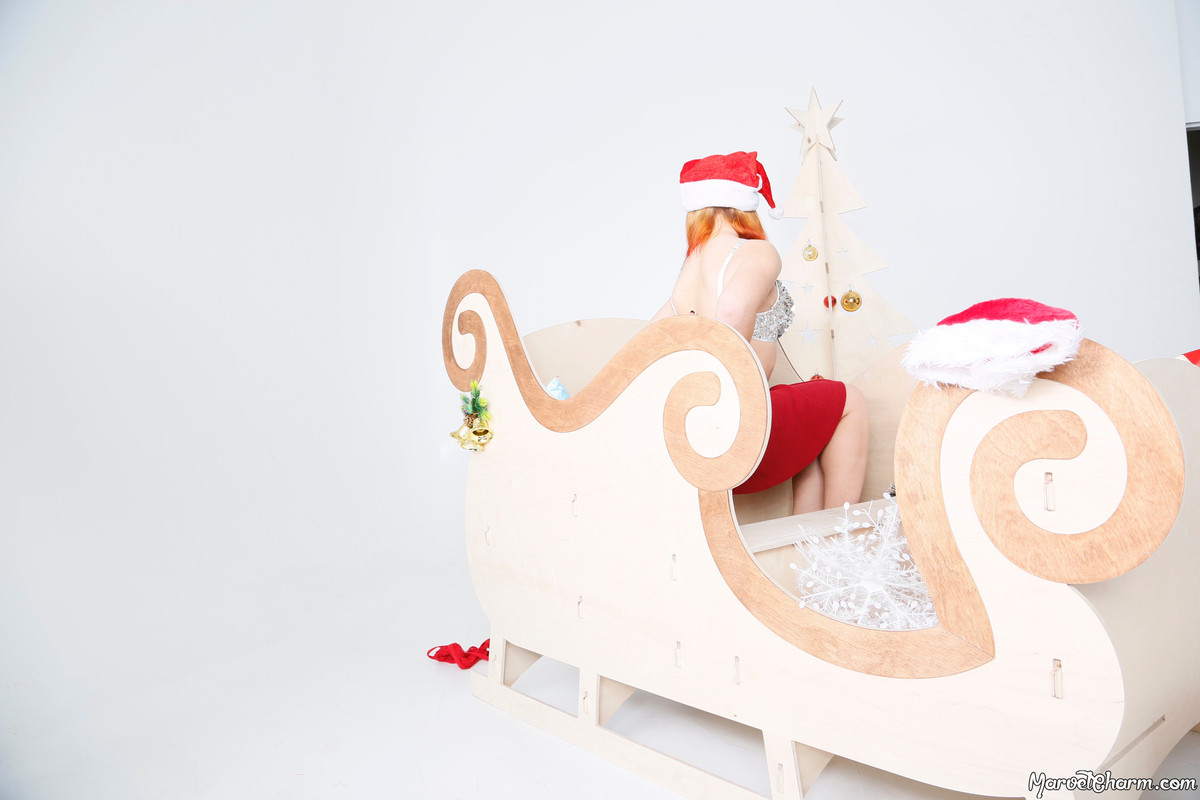 MarvelCharm_Jess-Festive-061