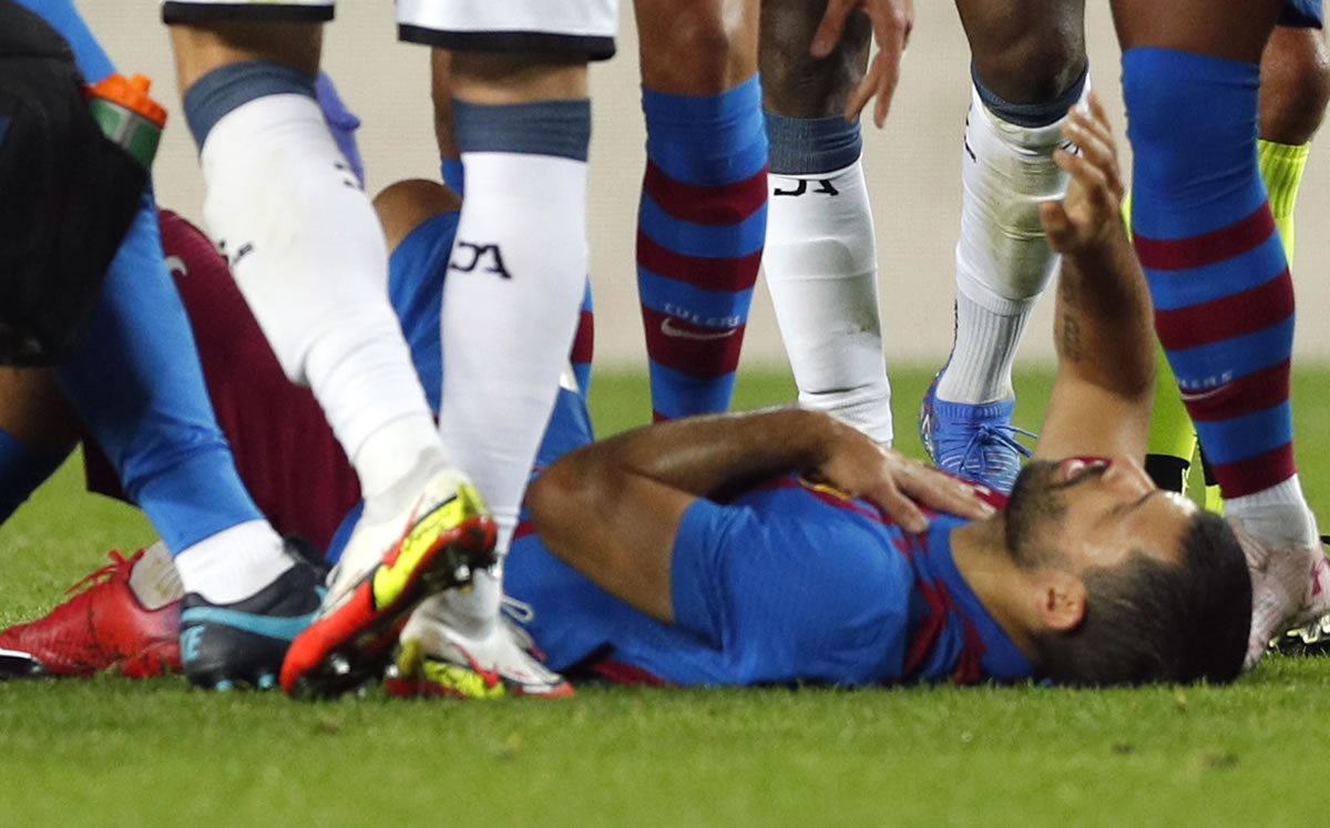 El Kun Agüero, baja por al menos tres meses