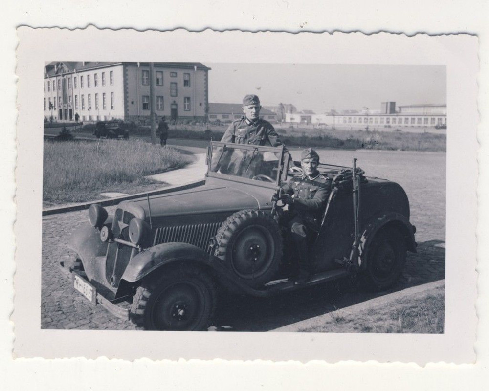Foto Wehrmacht - toller KÜBELWAGEN 1940 - PKW Au