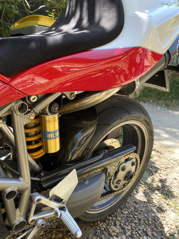 76C32470-FD31-411E-8136-D308E3B815B9