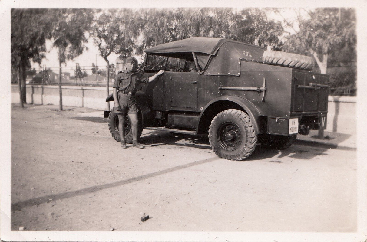 Wehrmacht Soldat mit PKW Kübelwagen LKW Lastwage