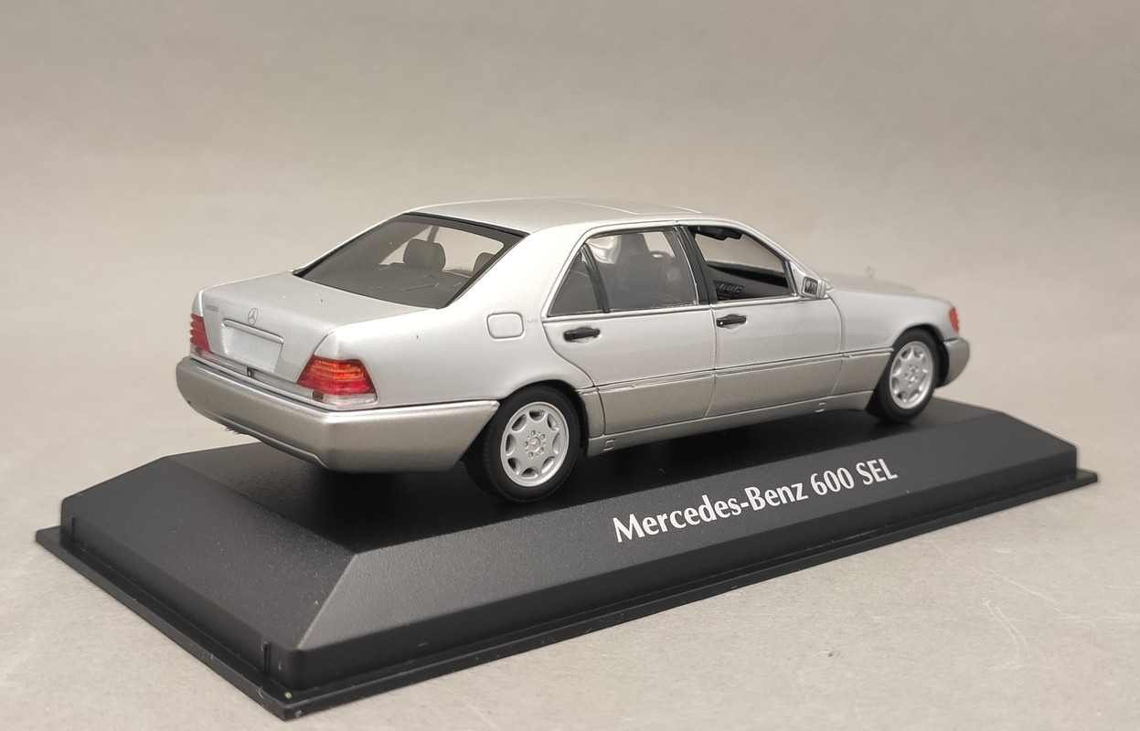 MB S-Class 600SEL  W140 silver Minichamps Maxichamps RARE (2)