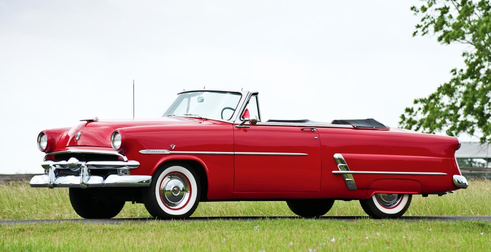 Ford-Crestline-Sunliner Convertible (1953)