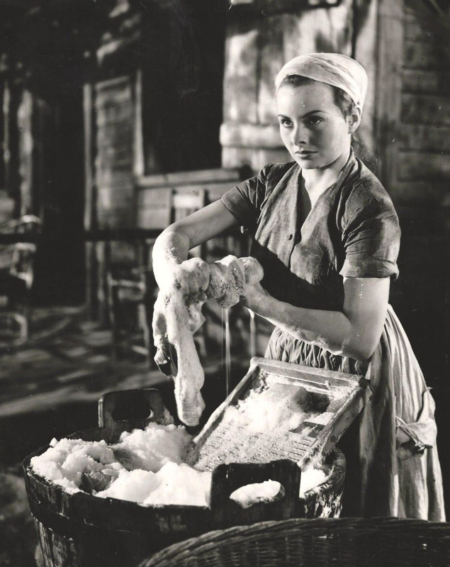 Jeanne_Crain_b33