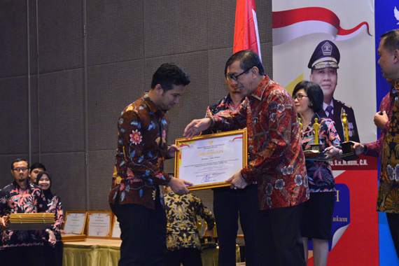 Pemprov Jatim Raih JDIHN 2019 dari Kemenkumham RI