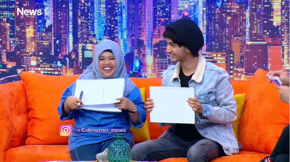Rip dan Kekeyi menjawab pertanyaan yang diberikan oleh Ichsan Akbar