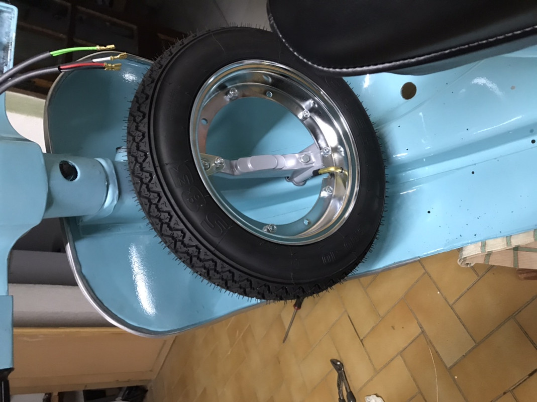 9847774E-B9B2-4C27-83E7-AAB0ADCF59F4