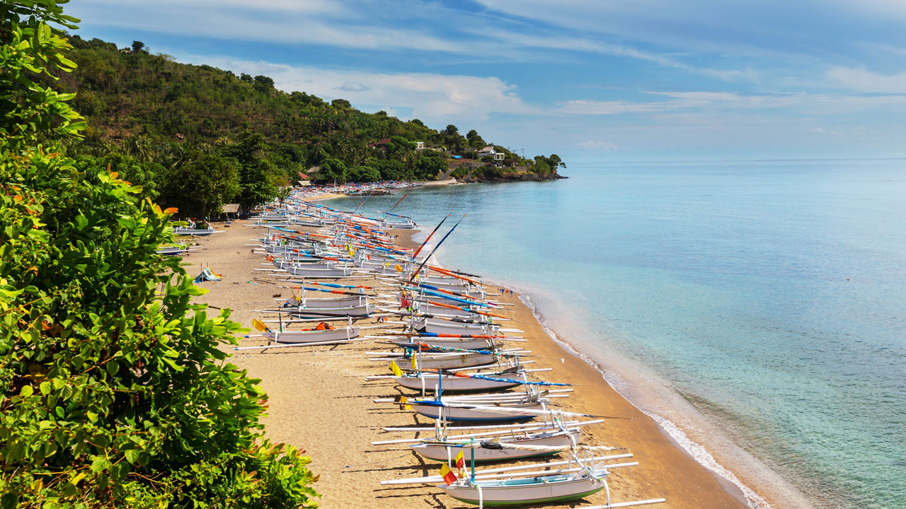 Menikmati Ketentraman dan Keindahan Bawah Laut di Pantai Amed