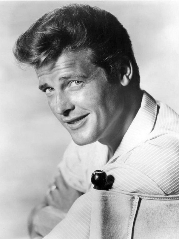 roger_moore_b29