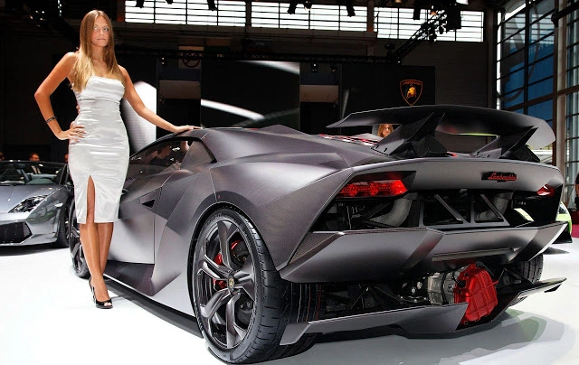 2012-lamborghini-sesto-elemento-rear-view_56