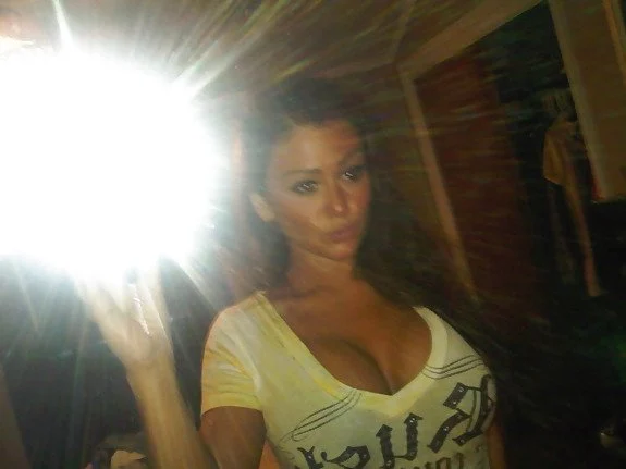 Hot-JWoww-Cleavage-Photos-Exposed-Celeb-Masta-2