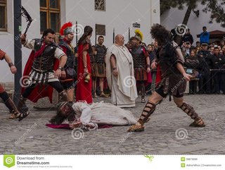 [Image: jesus-christ-beaten-roman-soldiers-re-en...873099.jpg]